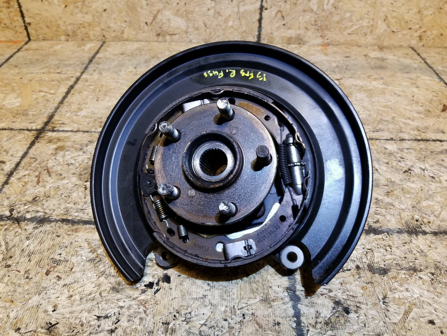 2013 Scion Fr-s Rear Spindle Knuckle Wheel Hub Right Passenger Side OEM