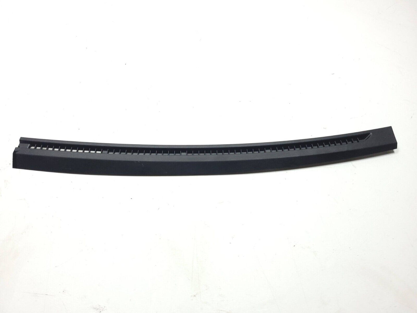 15-20 Mercedes C300 W205 Dash Upper Defroster Air Vent OEM