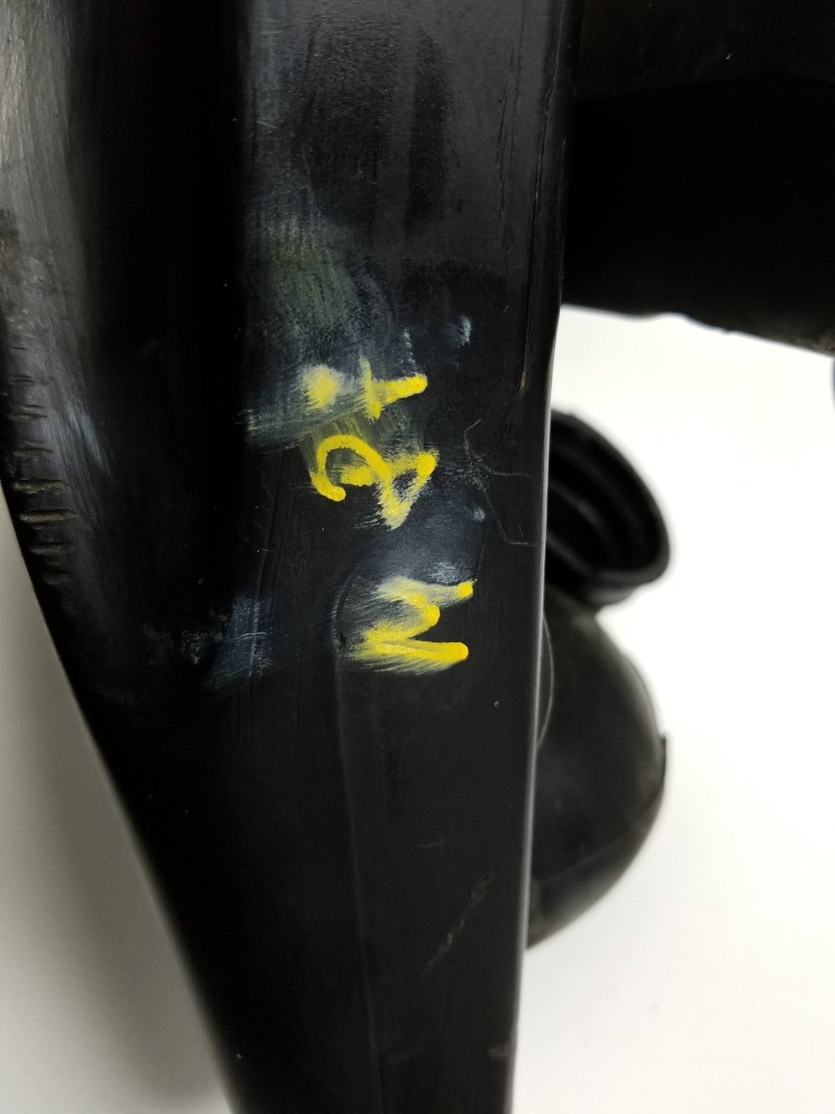 1990 Kawasaki Vn750 Vulcan Air Intake Cleaner Box Main Duct OEM