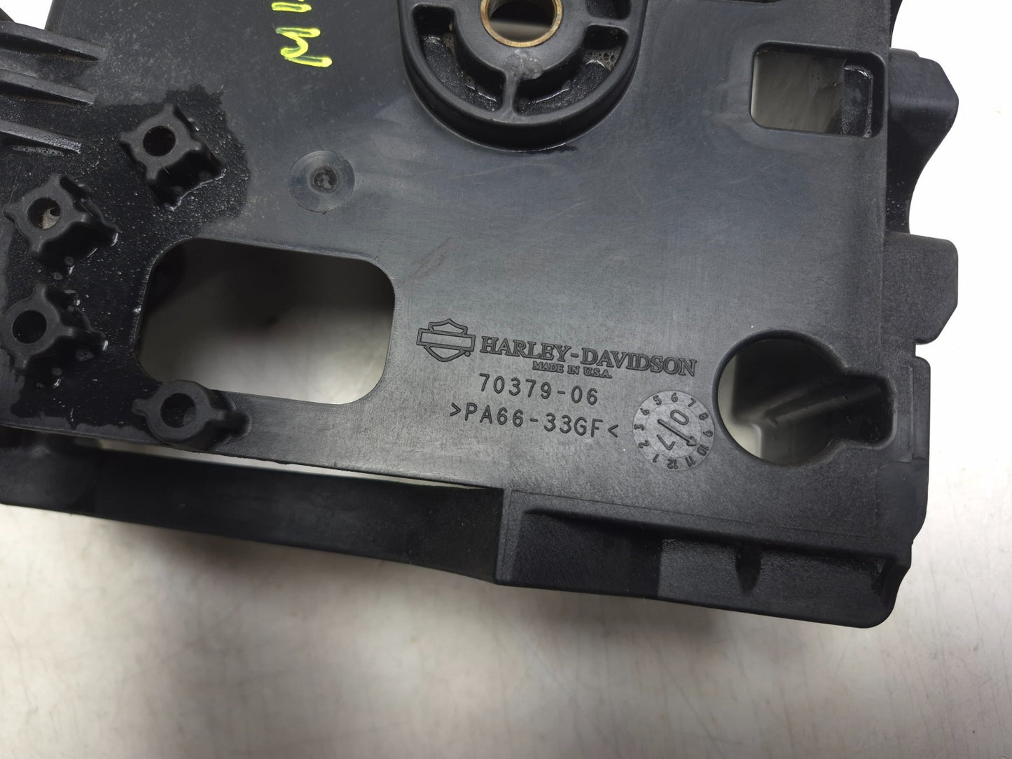 2008 Harley-davidson Dyna Fat Bob Fxdf Battery Tray Box  OEM