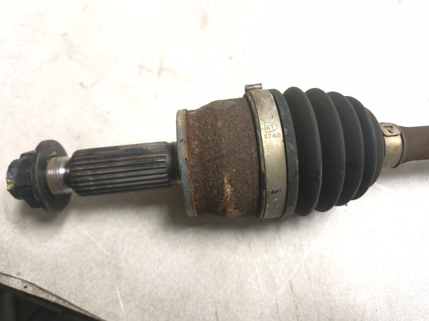 2019 Hyundai Kona Rear Axle Shaft Cv Joint Passenger Side Right OEM