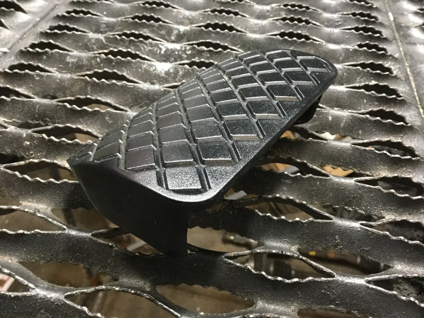 05 06 07 08 Audi A4 Break Pedal Cover OEM
