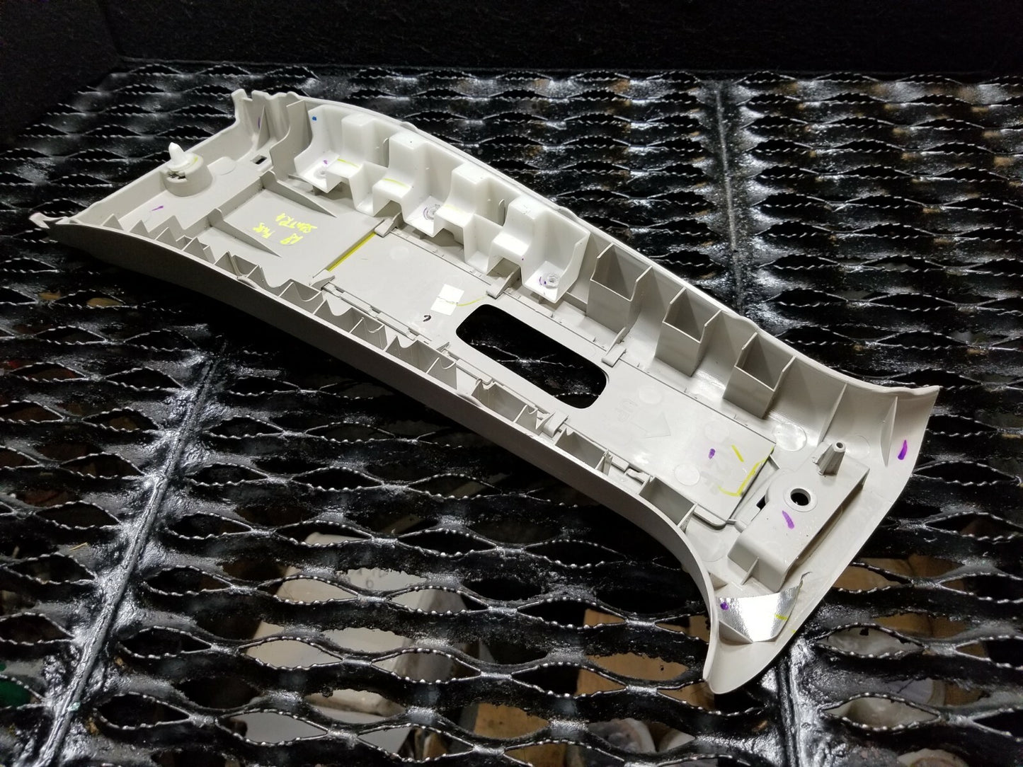 13 14 15 16 17 18 Nissan Sentra Right Pass Center Upper B Pillar Trim OEM 8k