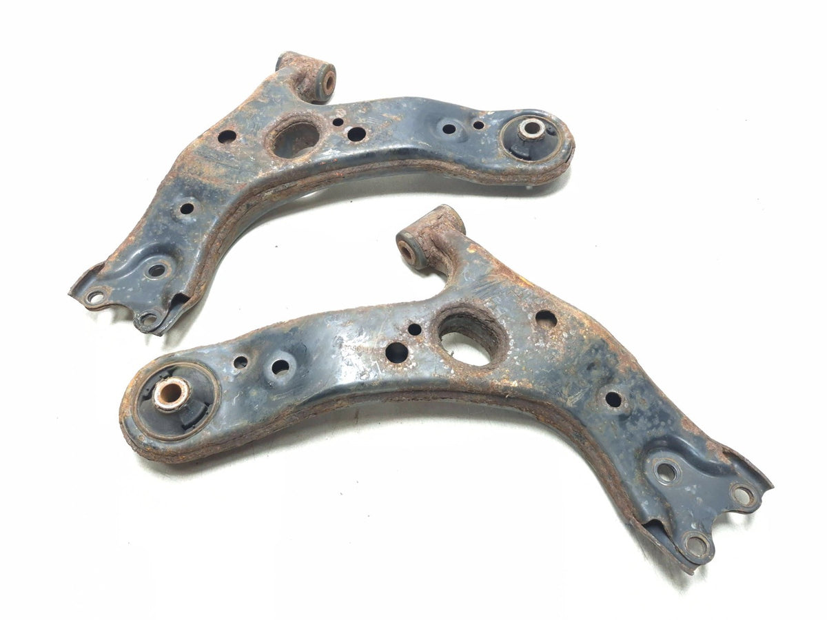 2010 Lexus Hs250h Front Suspension Lower Control Arm Left & Right Pair OEM