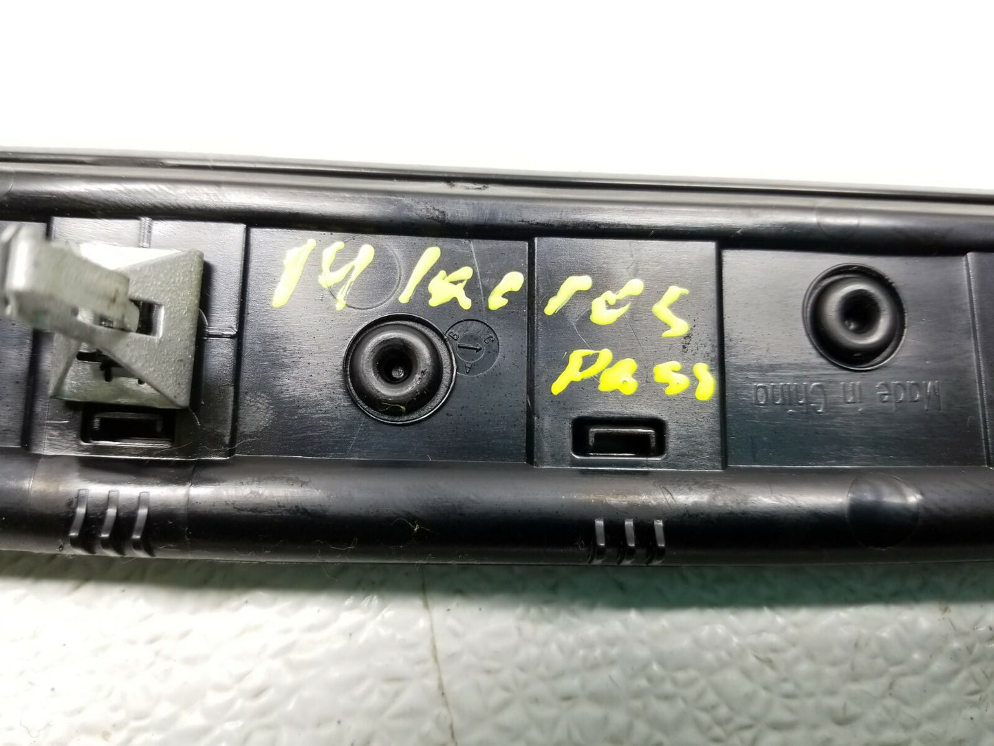 2014 Buick Lacrosse Dash Trim Bezel Passenger Side Right OEM