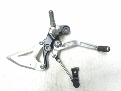 2019 Kawasaki Z400 Er400d Front Left Footrest W/ Gear Shift Lever Assy OEM