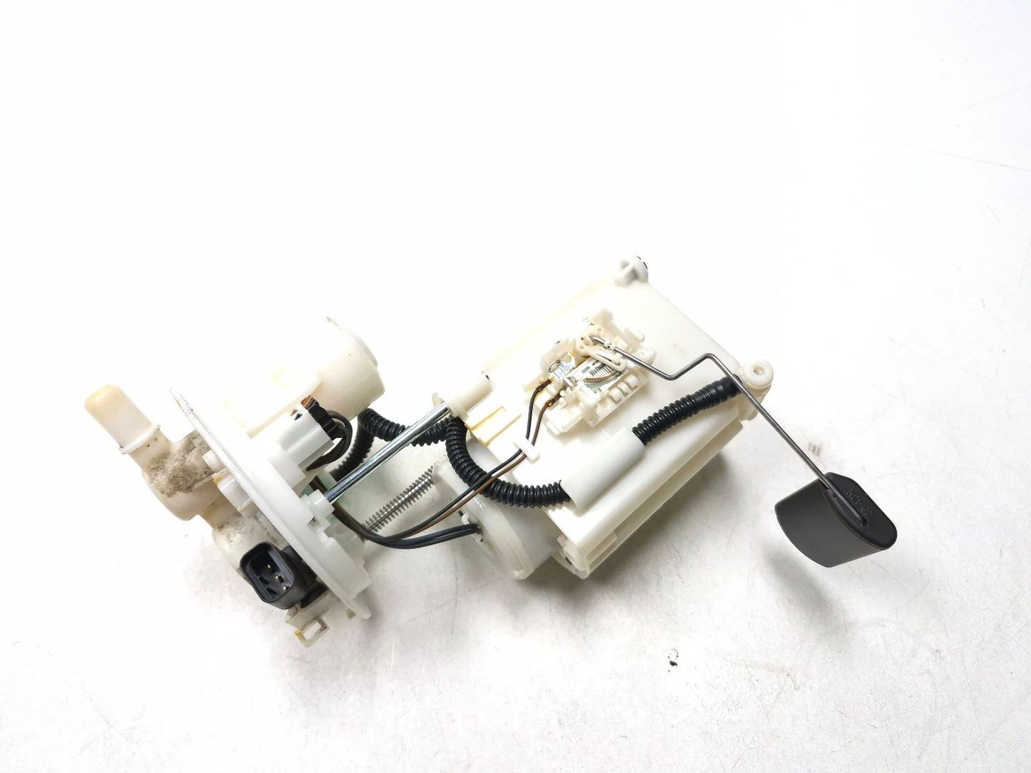 2014 Hyundai Accent Fuel Pump 1.6l OEM 31110-1r500