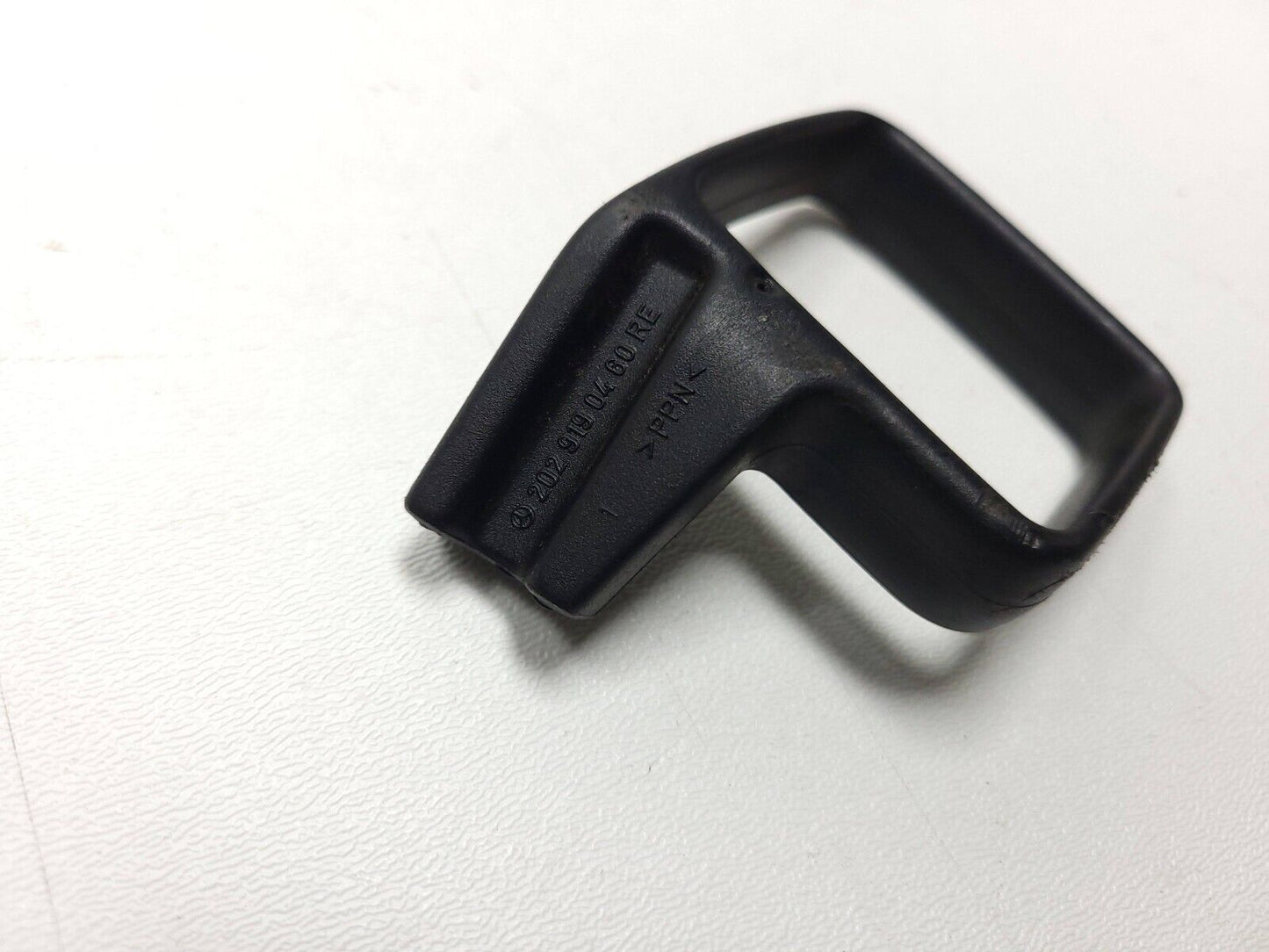 03-09 Mercedes W203 C230 Front Passenger Seat Headrest Folding Lock Knob OEM