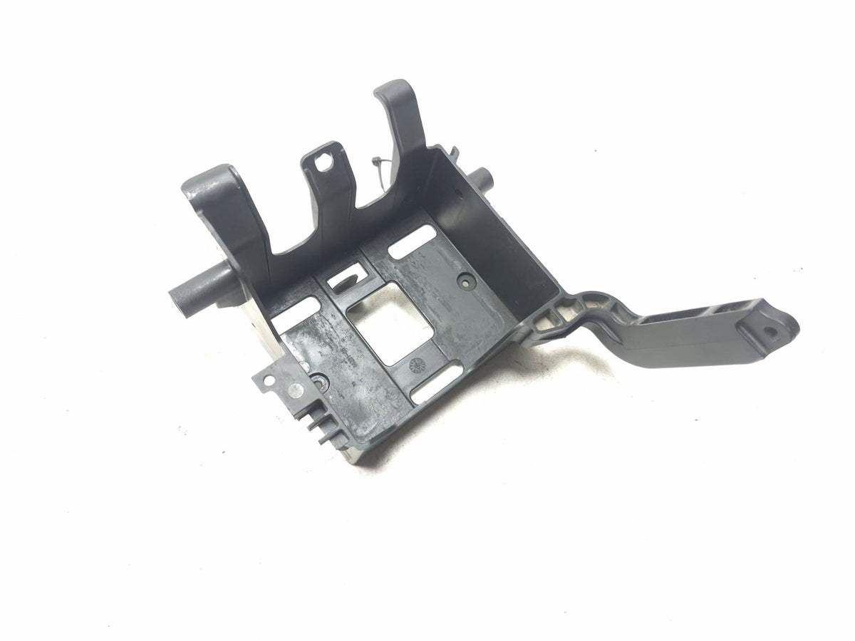2008 Harley Touring Street Glide Road King Battery Box Carrier Tray 66281-08 OEM