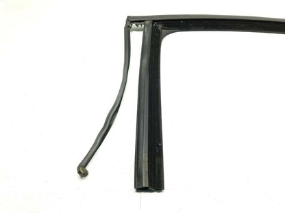 14-17 Fiat 500l Door Window Glass Weatherstrip Seal Rear Driver Left Side OEM