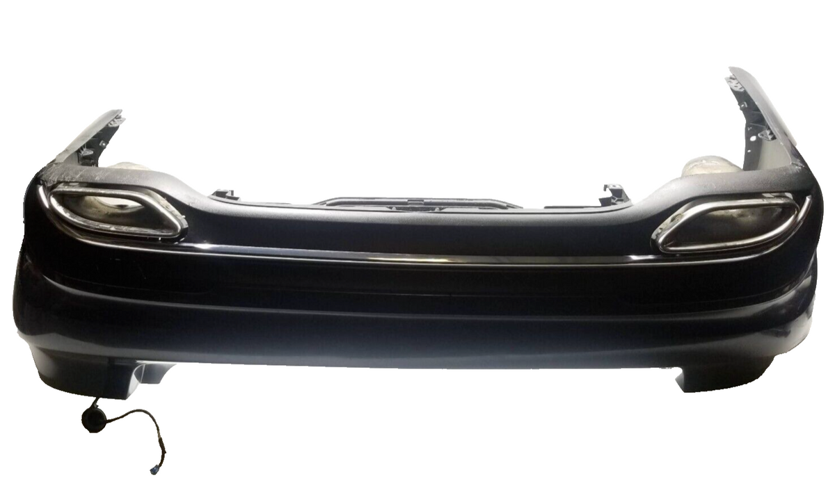 2014 Mercedes E350 Rear Bumper Cover. Color :585u. E350 Bumper