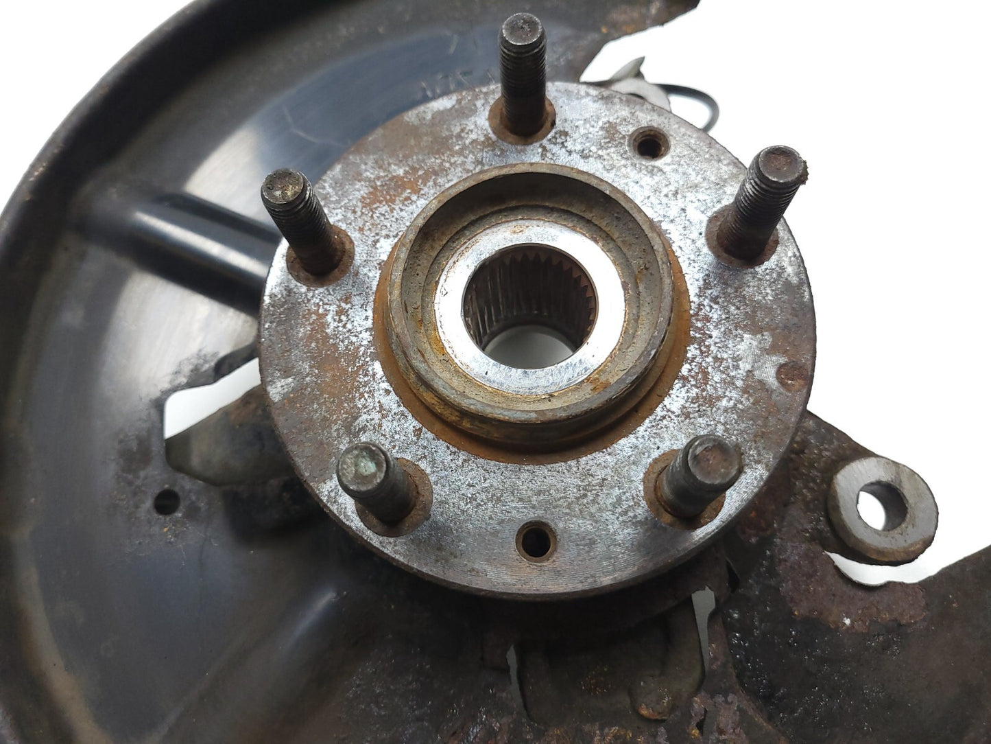 2008 Mazda Cx-7 Front Spindle Knuckle Wheel Hub Passenger Side Rh OEM
