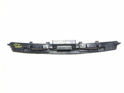 2010 Hyundai Tucson Tailgate Trim W/number Plate Light OEM
