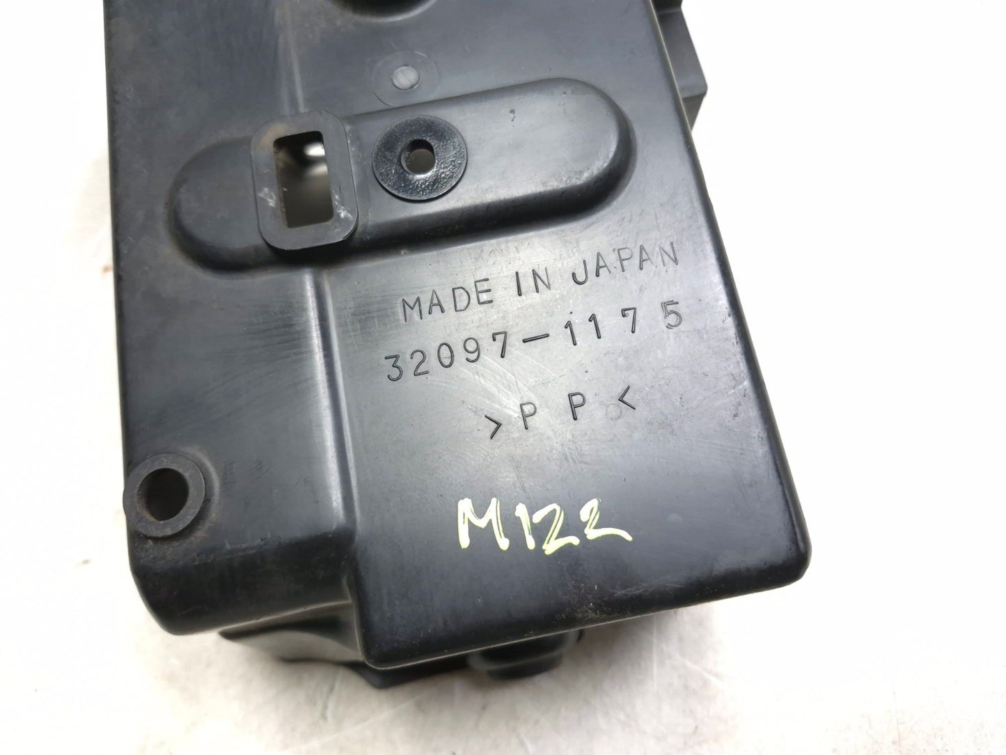 2003 Kawasaki Vulcan Vn1600 Coolant Reservoir & Battery Box Pair OEM