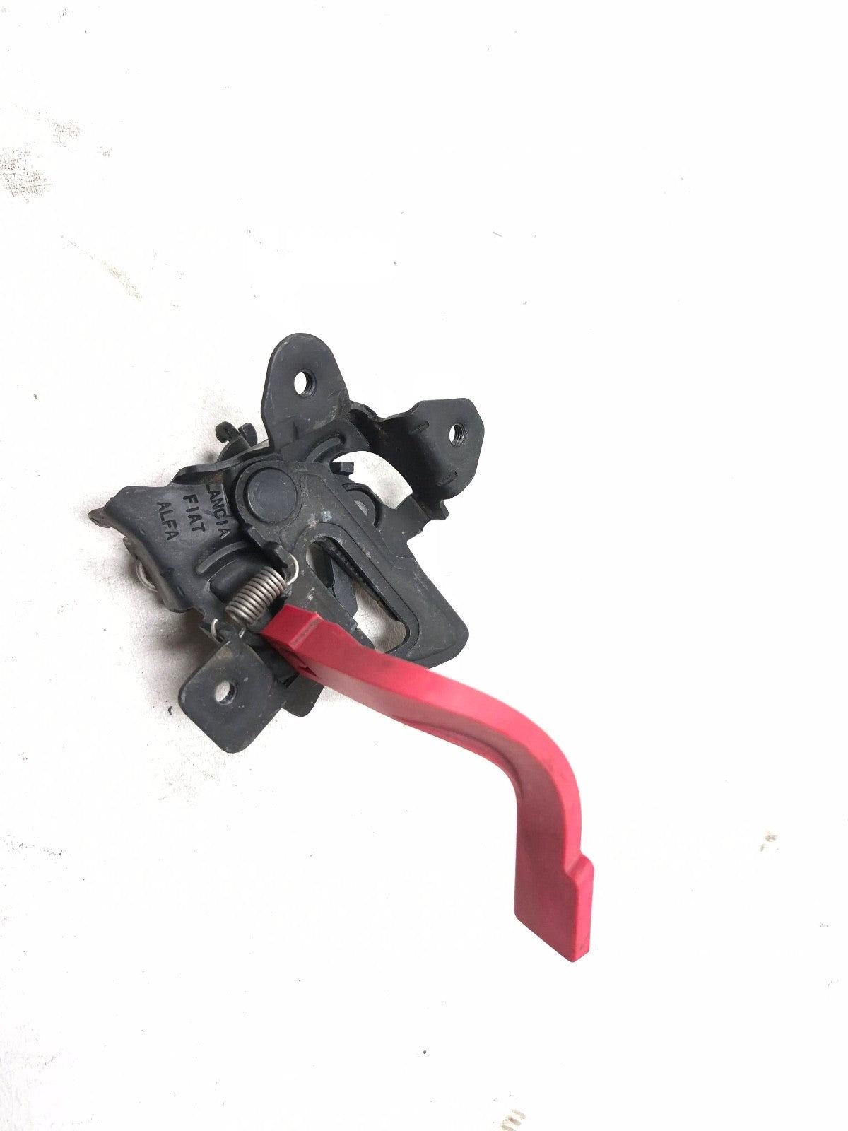 2014 Fiat 500l Hood Latch 68270879aa OEM