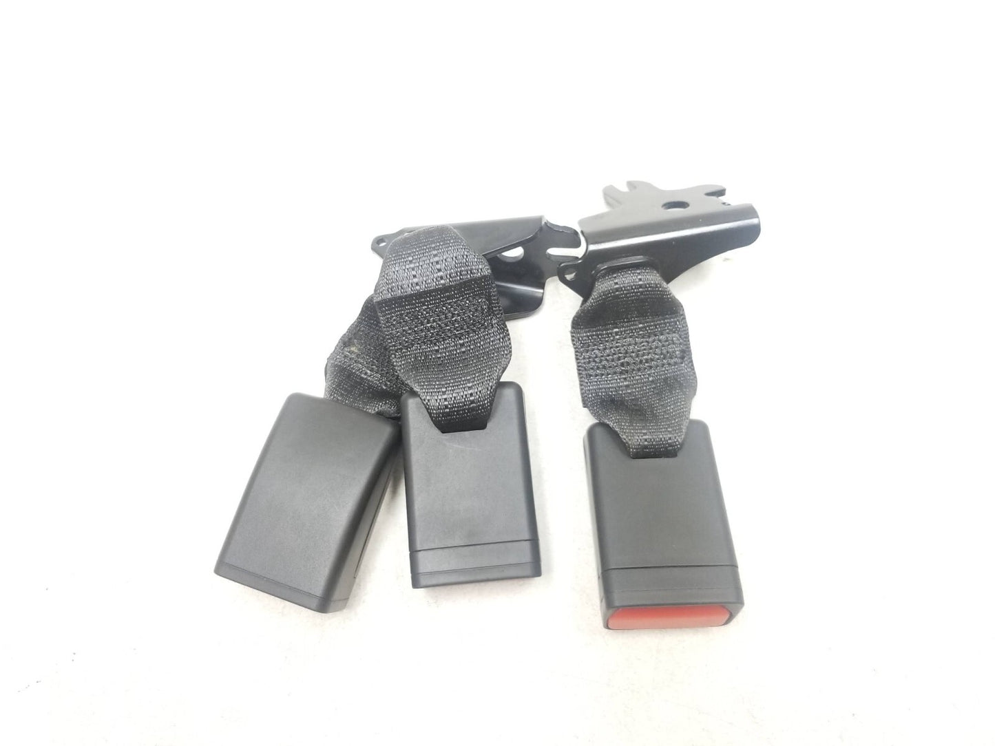 2022 Chevrolet Trailblazer Seat Belt Buckle Latch Rear 3pcs OEM