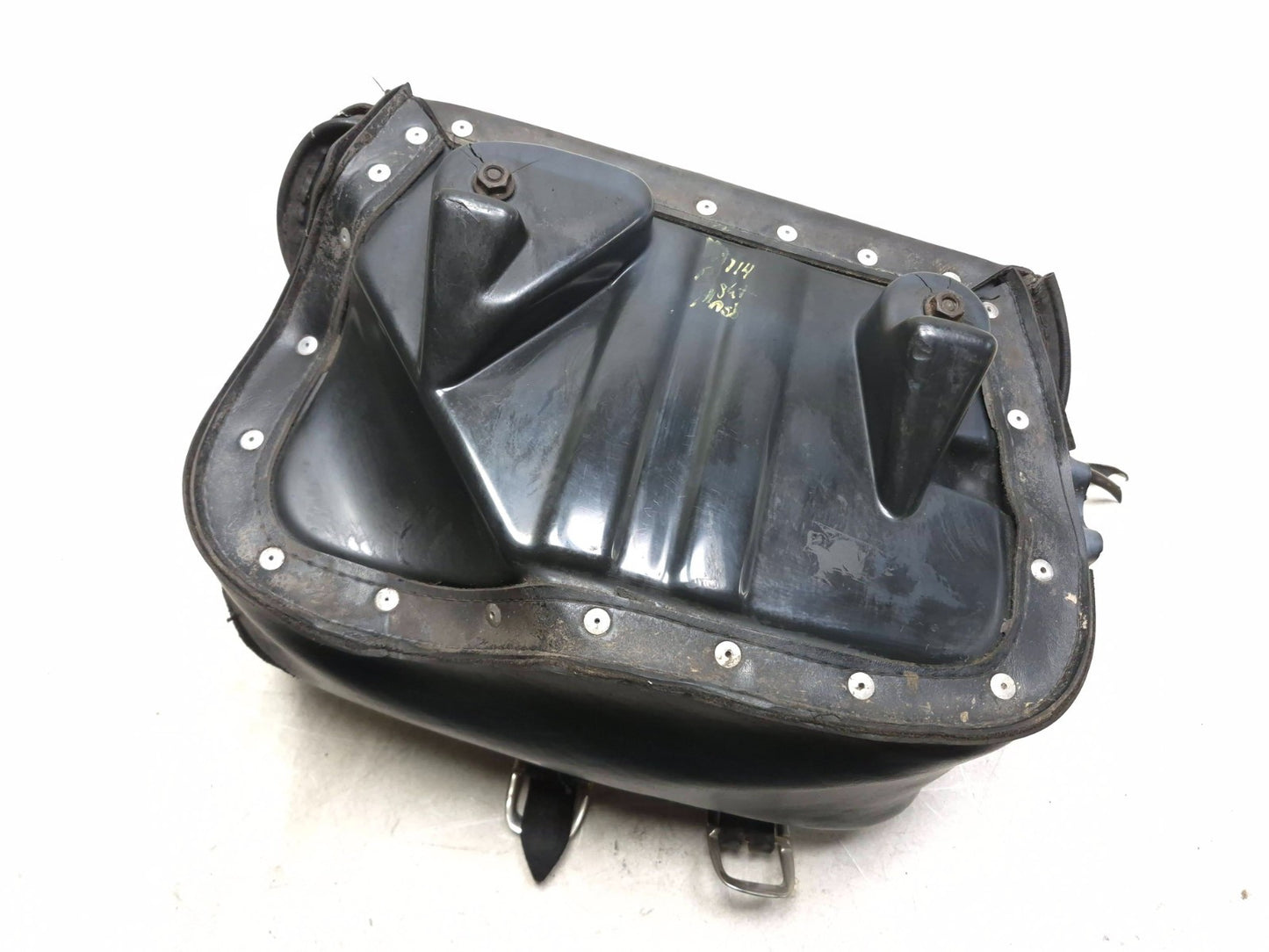 1997 Harley-davidson Sportster Xl883 Right Saddlebag Leather Saddlemen