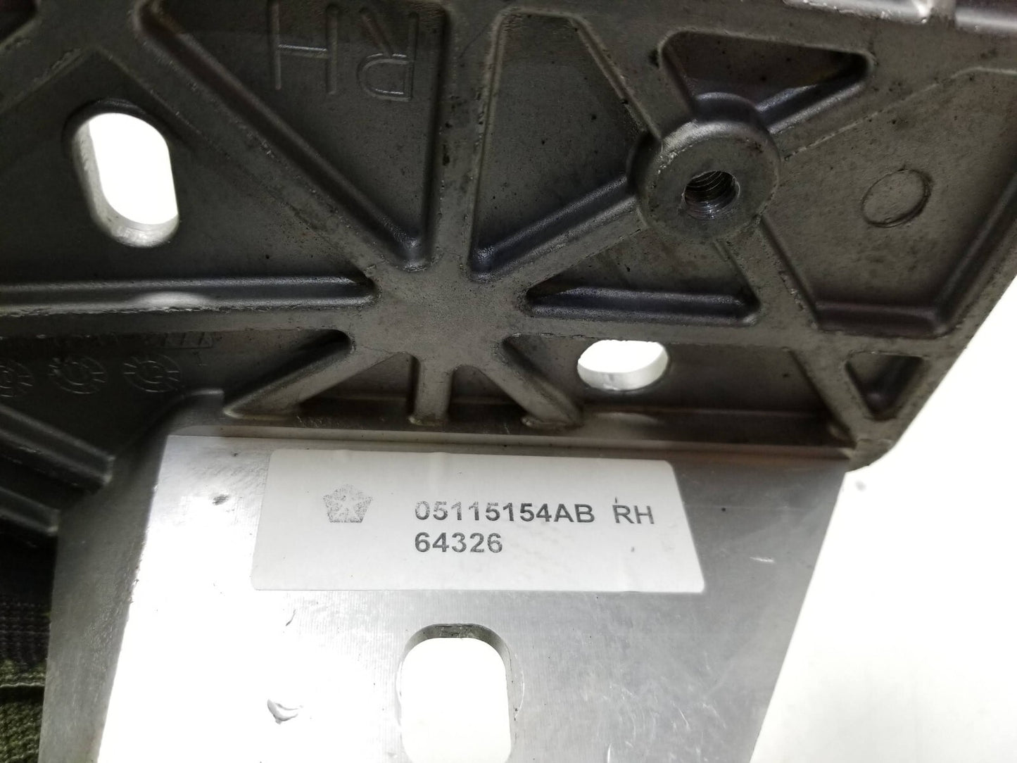 2011 Chrysler 200 S Convertible Top Roof Mount Bracket Left & Right OEM