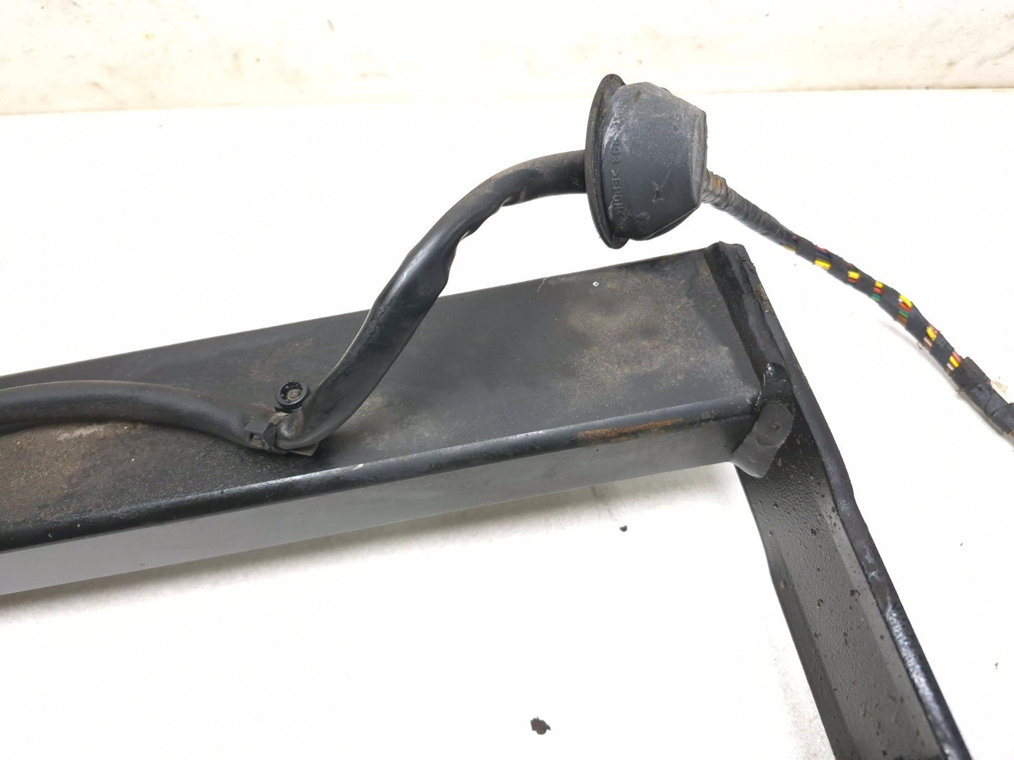 2011 Volkswagen Tiguan 2.0l Rear Bumper Reinforcement Impact Bar OEM