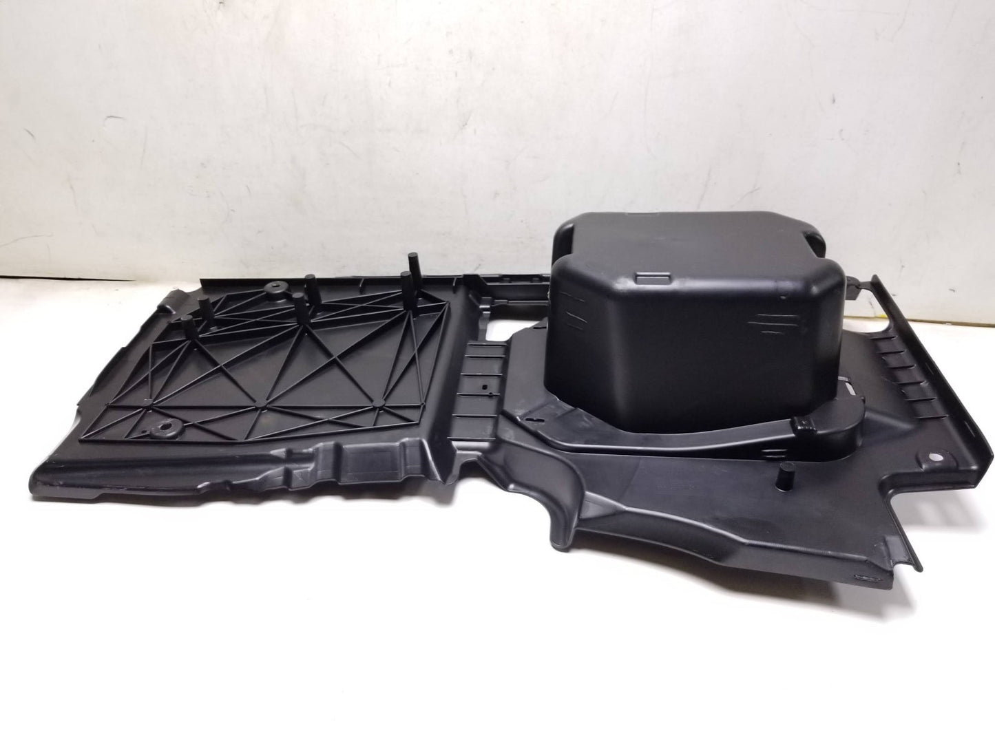 2012 Jeep Grand Cherokee Seat Load Floor Storage Tray Rear Driver Side Left OEM