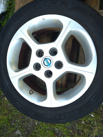 2012 Nissan Leaf Wheel Rim W/ Tire 205/55 R16x6.5j 7.3/32 4 Pcs OEM