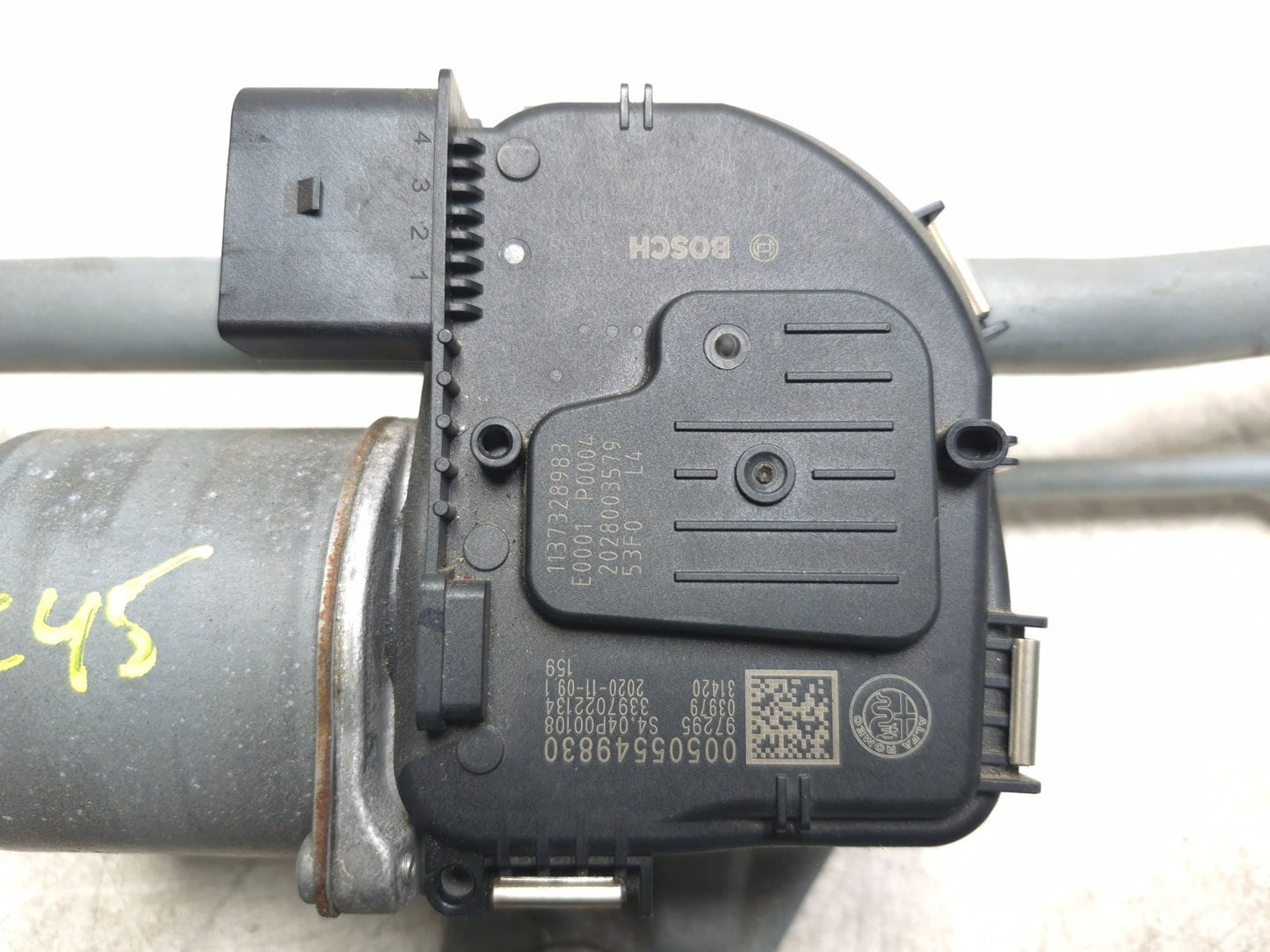 2021 Alfa Romeo Giulia Windshield Wiper Motor W/ Linkage 00505549830 Oem✅
