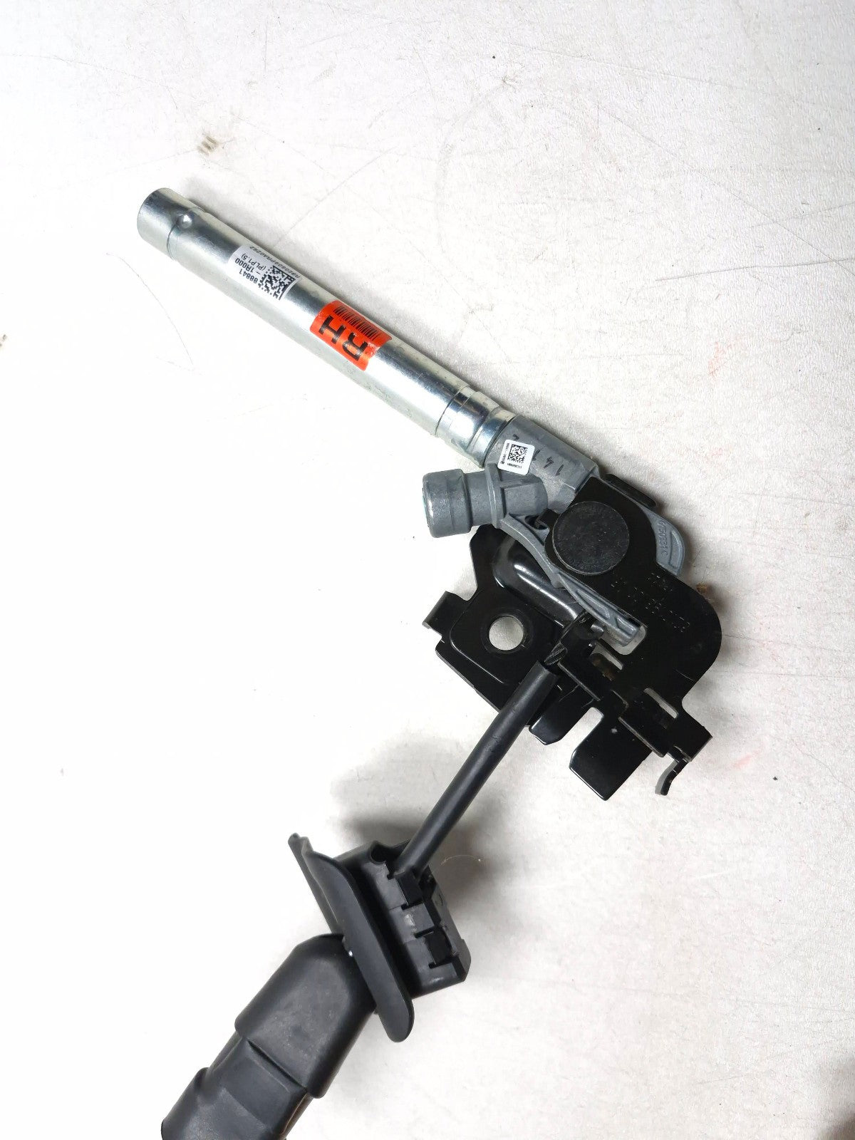 2014 Hyundai Accent Seat Belt Buckle Latch Front Passenger Side Right OEM