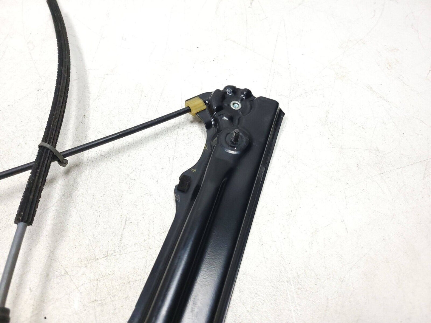 2009 - 2013 BMW X5 E70 Window Regulator & Motor Front Driver Side Left OEM