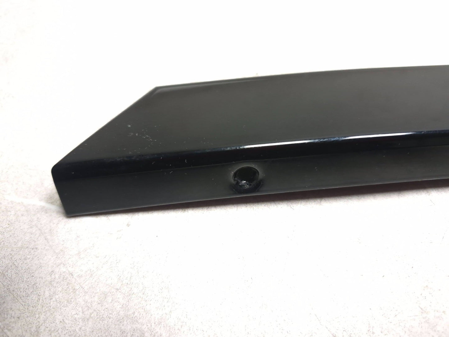 2010 Mercedes-benz R 350 Rear Quarter Window Molding 2pcs OEM