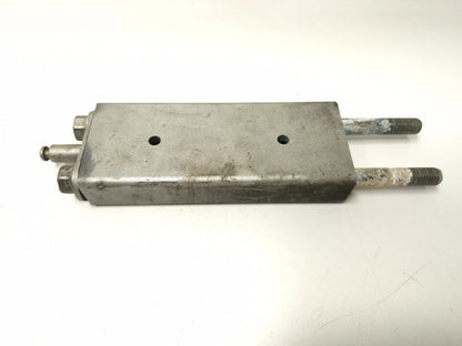 2004 Yamaha Fz6 S Lower Frame Center Stand Brace Bracket OEM