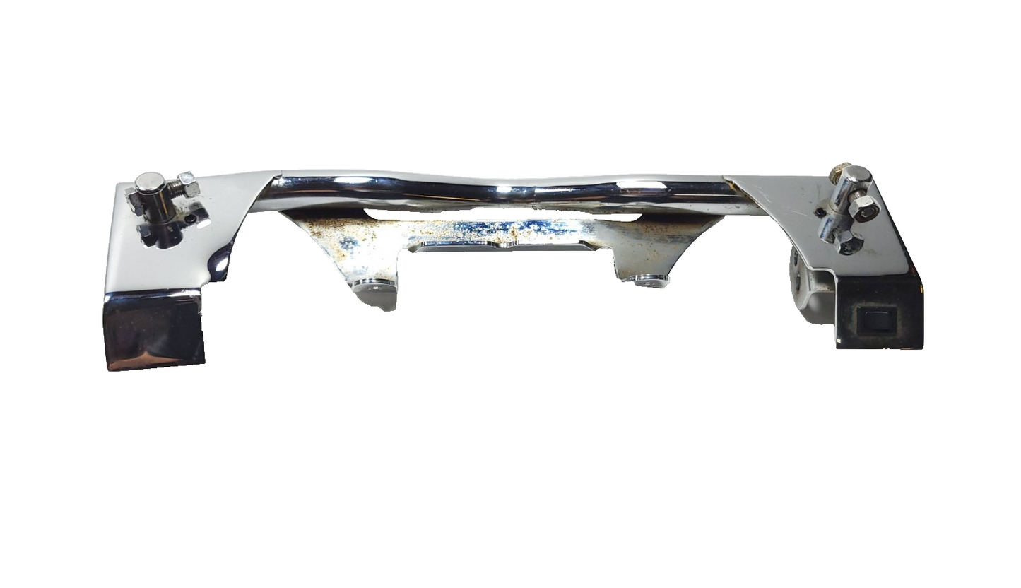 2007 Yamaha Xvs1300 V-star Rear Turn Signal Bracket OEM