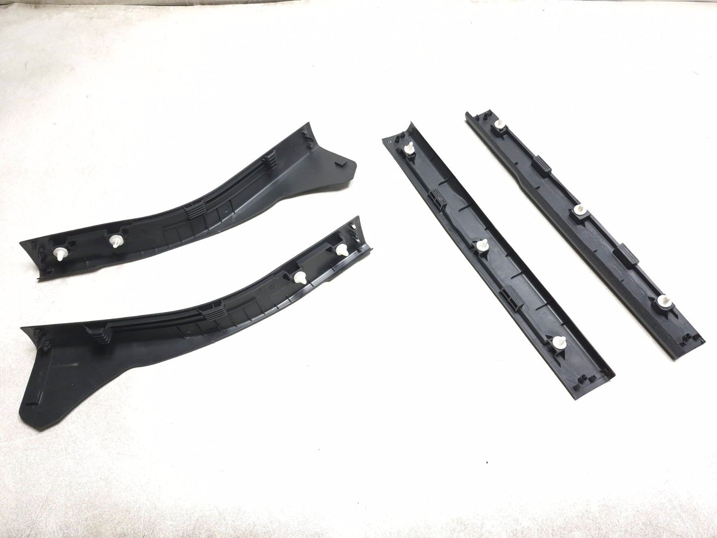 2015 Ford Escape Se Rear & Front Door Sill Scuff Plate 4 Pcs OEM