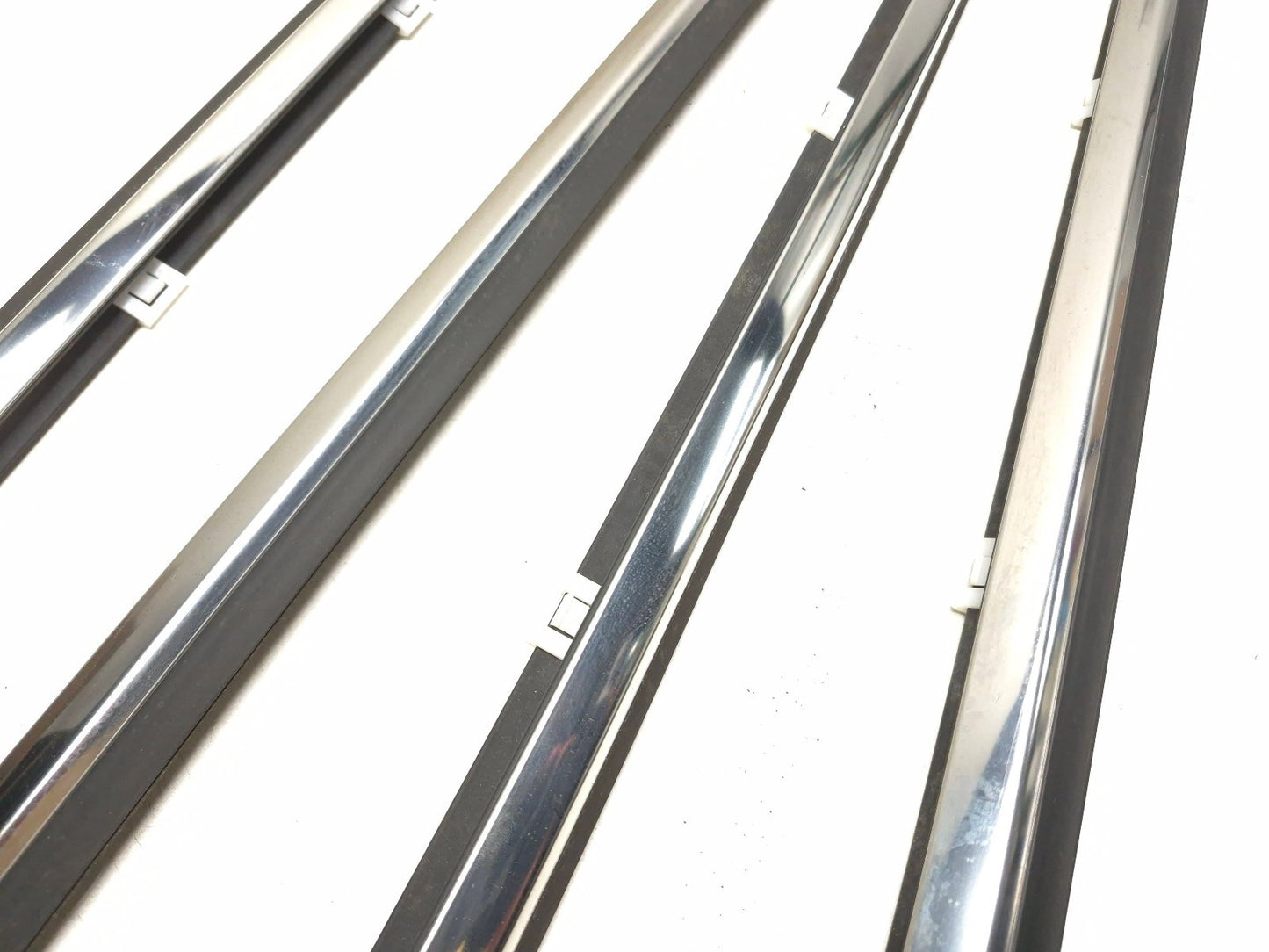 2018 Hyundai Sonata Sport Exterior Door Window Belt Molding OEM