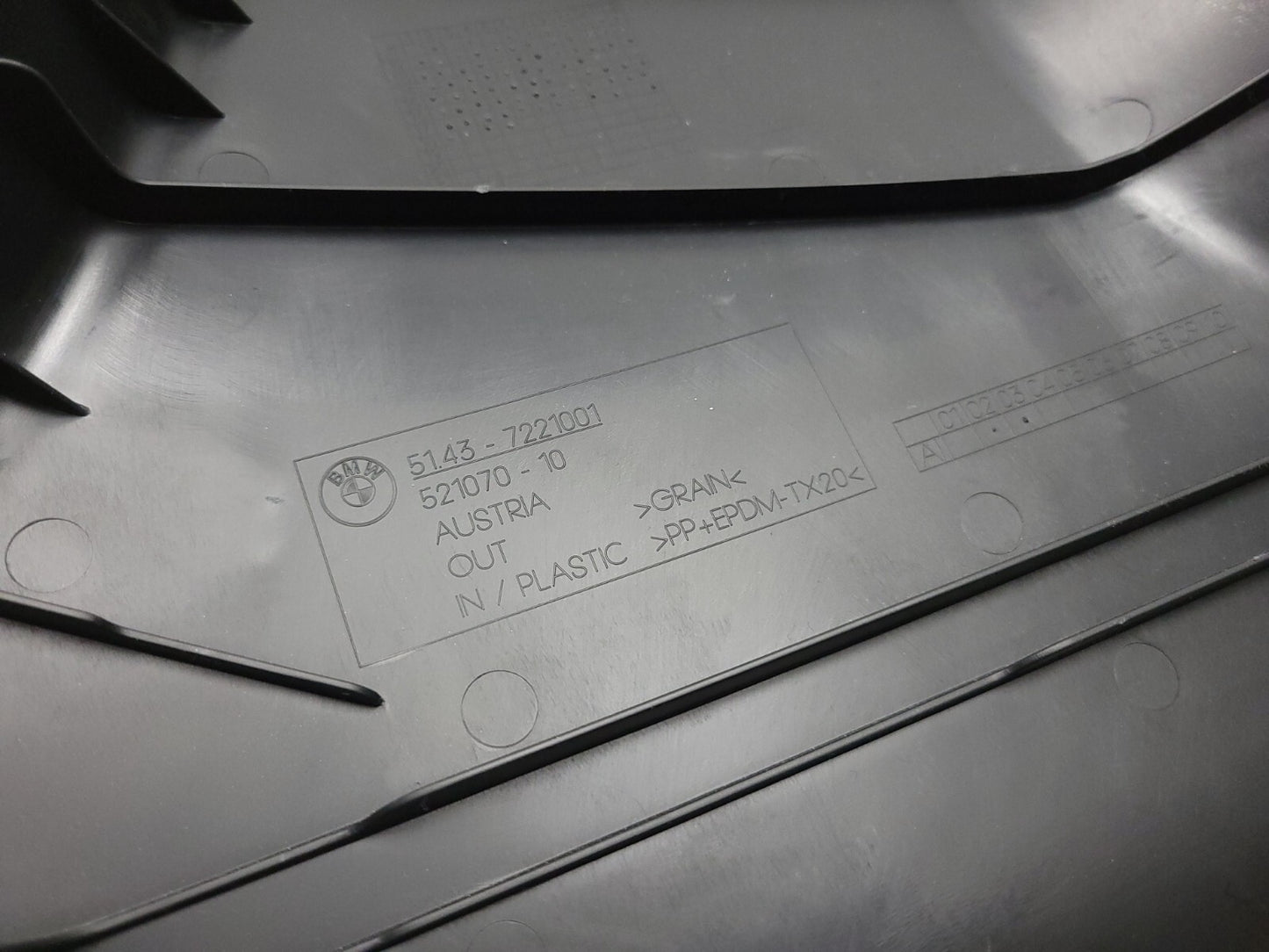 13-18 BMW 330xi F30 Center B Pillar Lower Trim Cover Pair OEM ✅