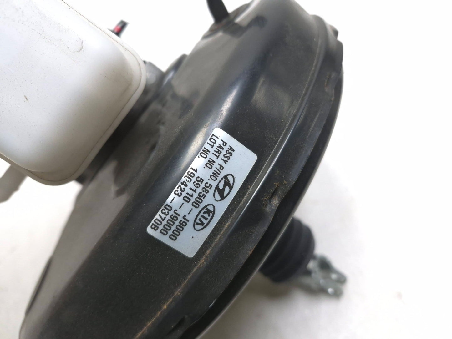 2019 Hyundai Kona Brake Booster & Master Cylinder Assy OEM