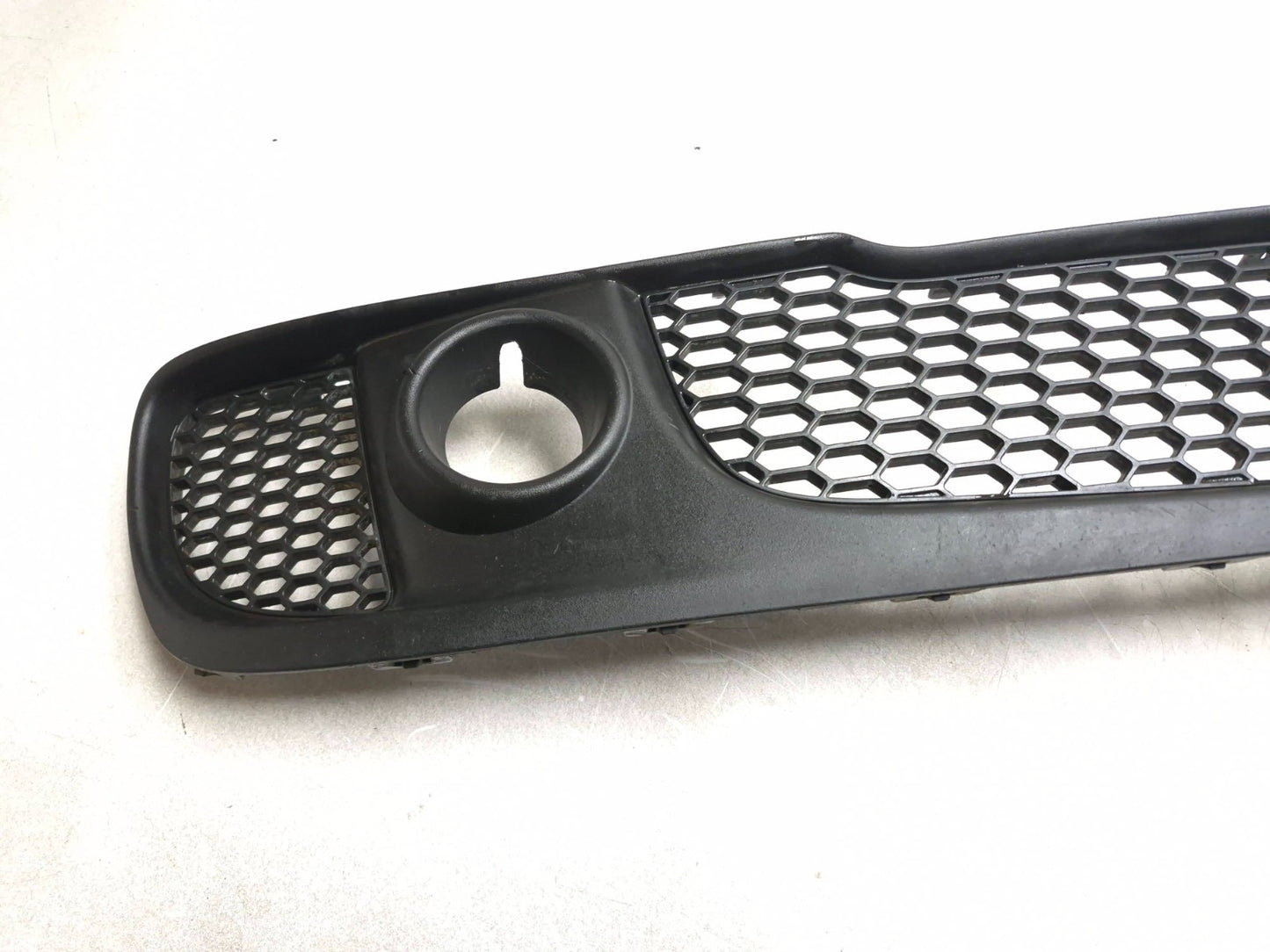 2013 Fiat 500 Turbo Front Lower Center Grille OEM