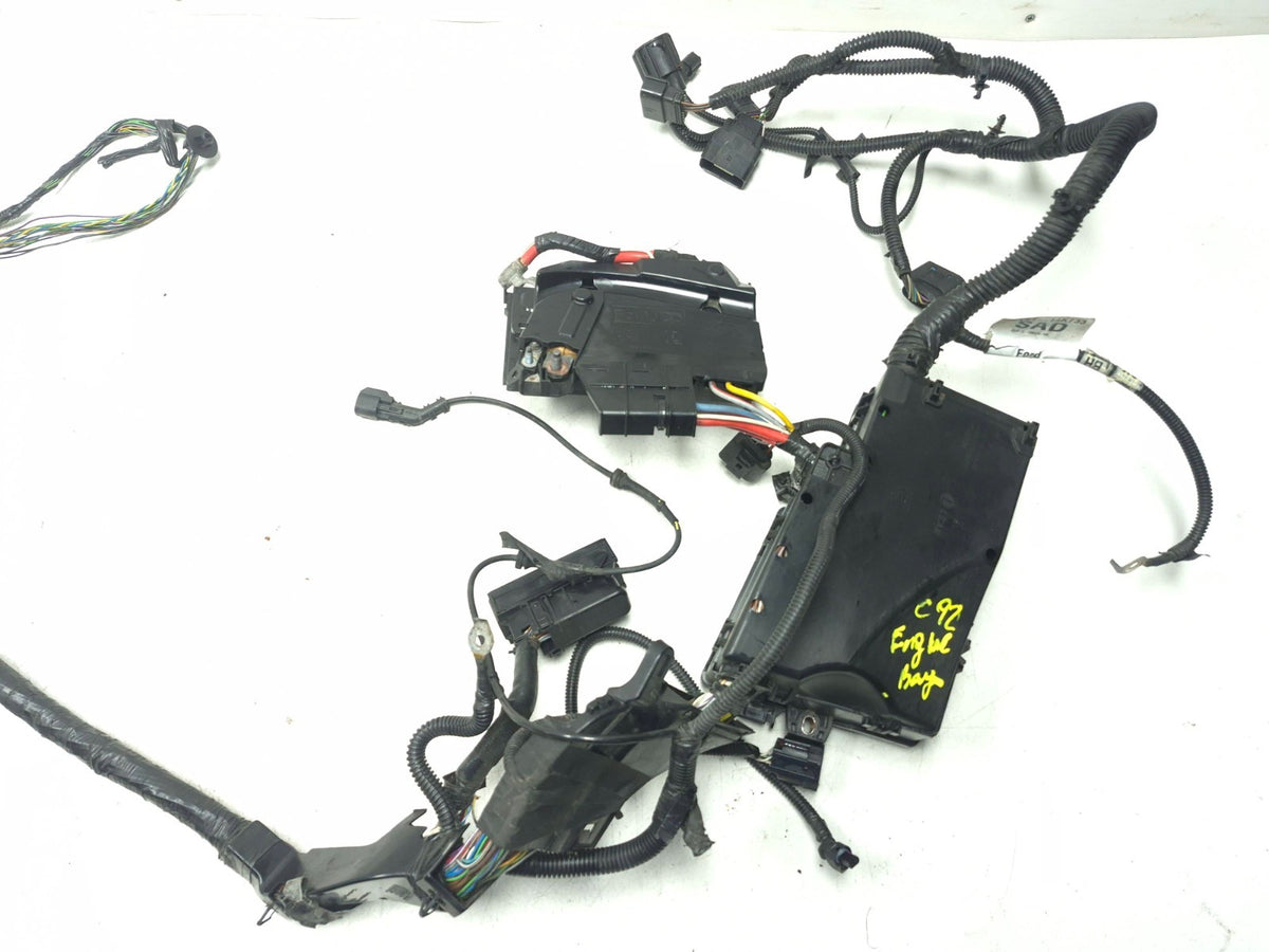 2013 Ford Focus St 2.0l Under Hood Wire Harness W/ Fuse Box Cv6t-14k733-sad OEM