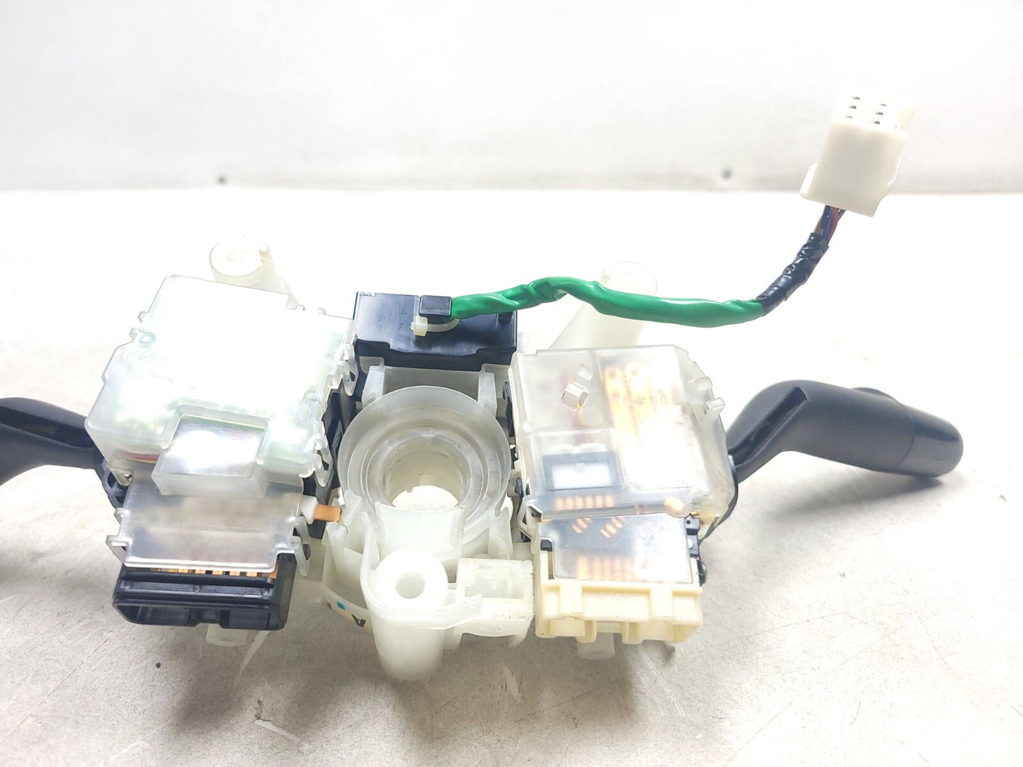 2009 Mazda Cx-7 Steering Column Switch Housing OEM