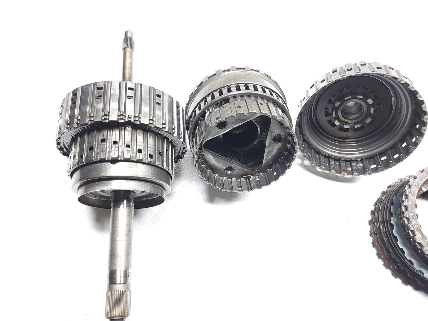 2011 Jaguar XJ Automatic Transmission Drum Shaft W/ Central Support Clutch OEM