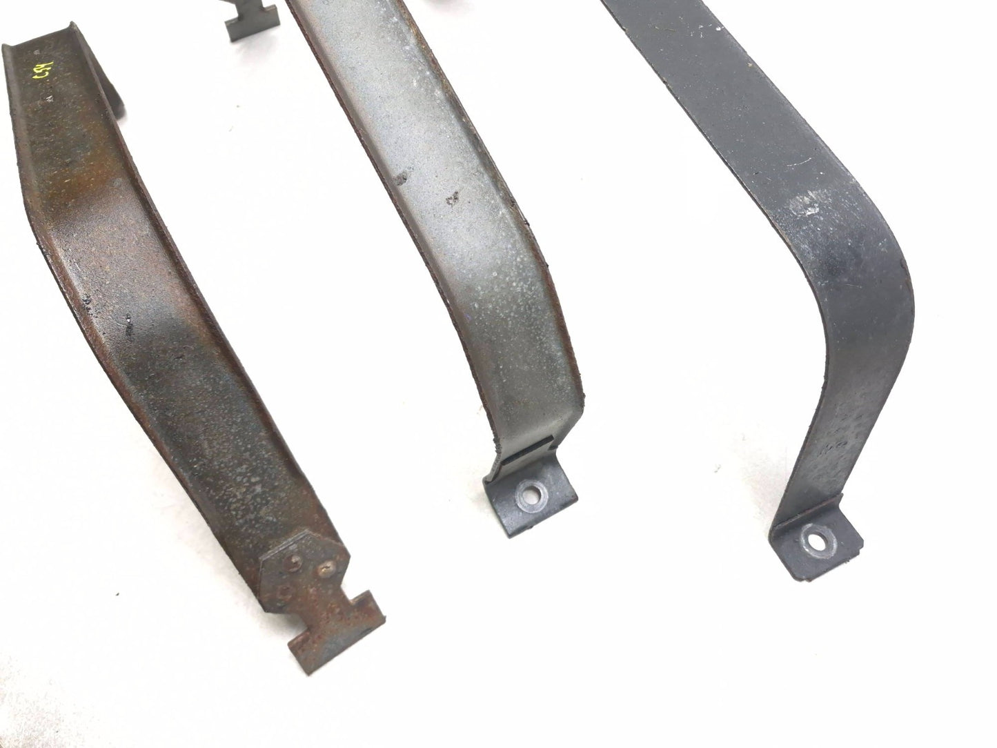 2008 Lincoln Navigator Fuel Tank Strap Holder 3pcs OEM