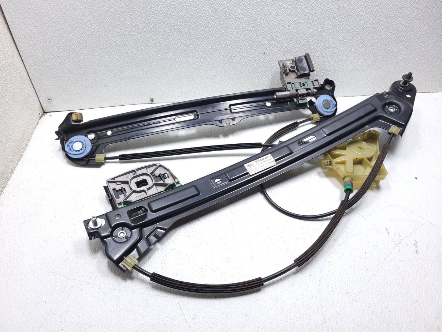 2012 Audi A7 Front Right Passenger Side Door Window Regulator OEM