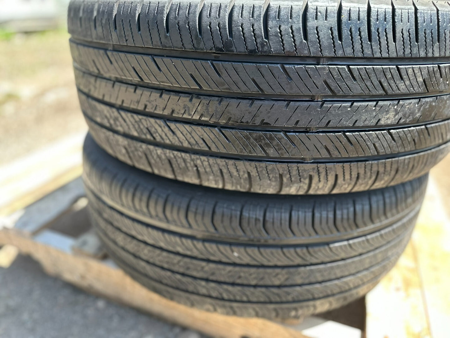 2009 Mitsubishi Outlander Wheel W/ Tire Continental 225/55r18 2pcs OEM