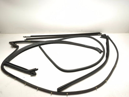 2020 Dodge Challenger Door Weatherstrip Seal Right & Left 10 Pcs OEM