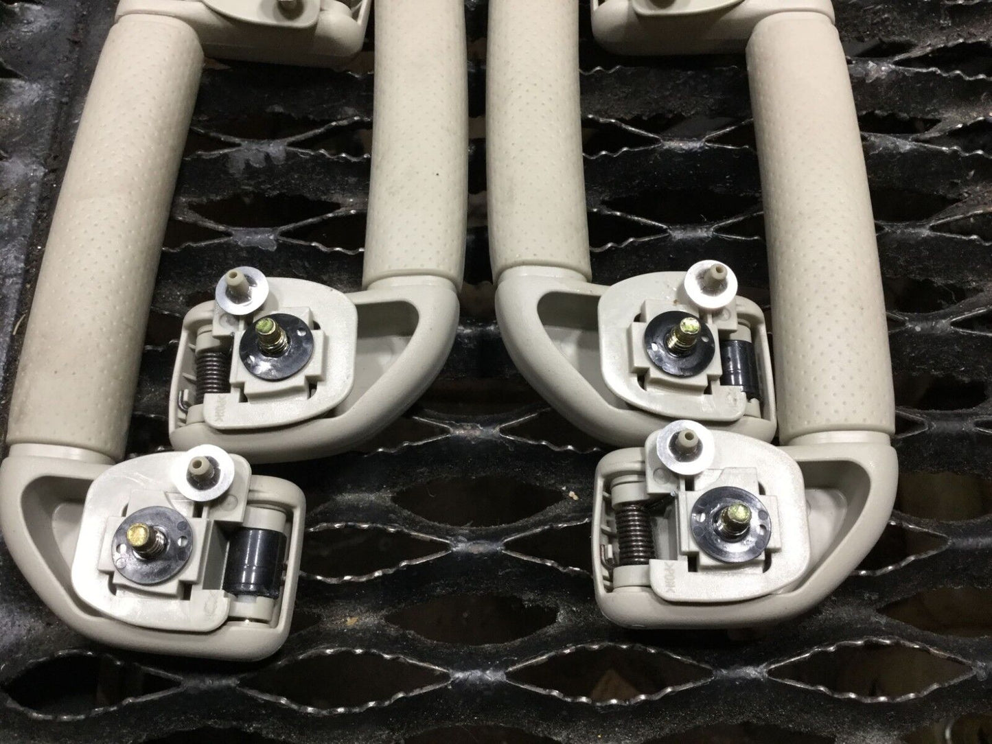 06 07 08 09 10 Infiniti M45 M35 Roof Grab Handle 4pcs OEM