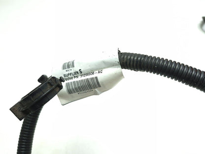 2012 Volvo C30 2.5l Battery Cable Positive & Nagative OEM