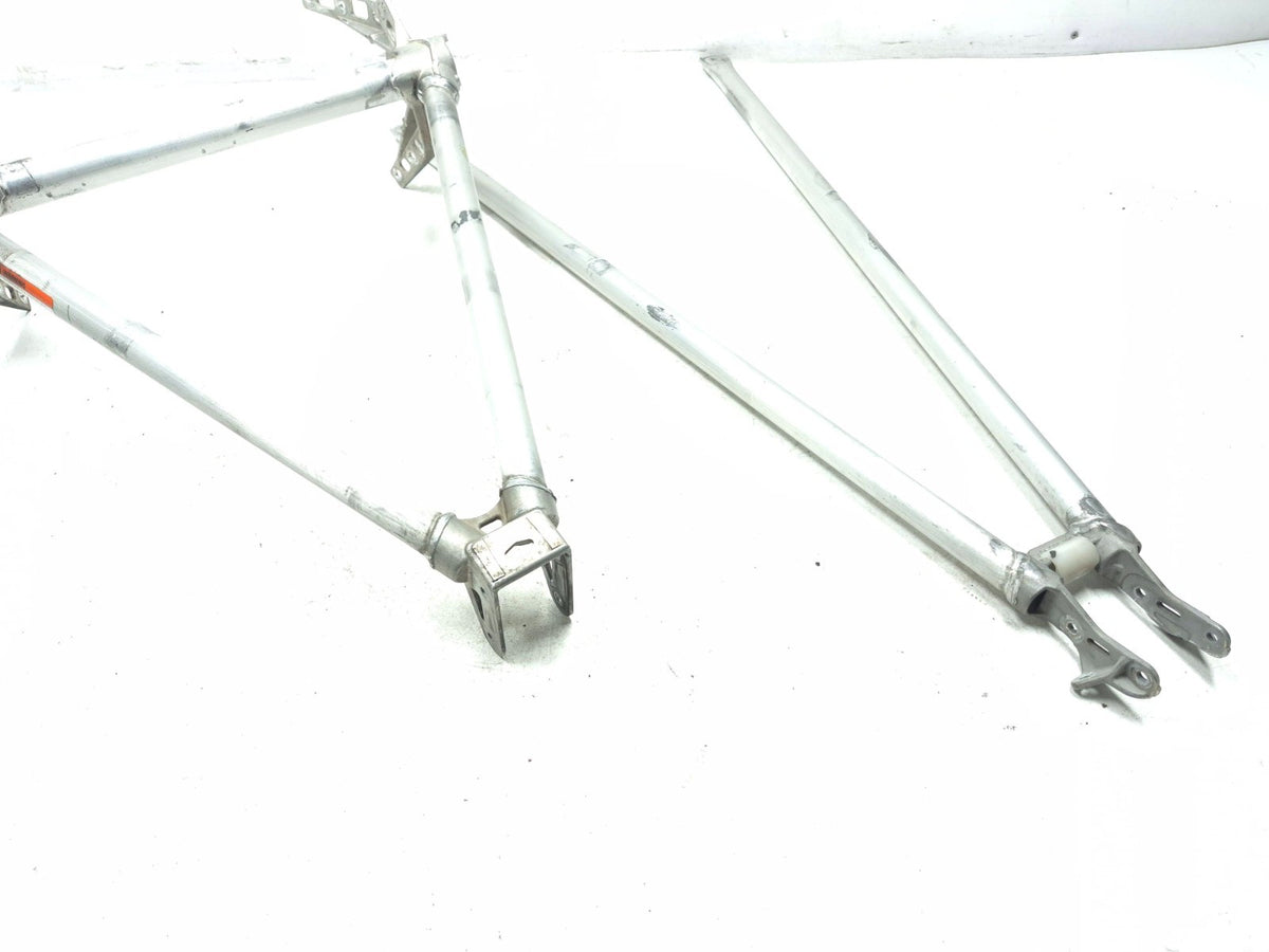 2010 Ski-doo Mxz X 800r Crossmember Bracket Front & Rear OEM