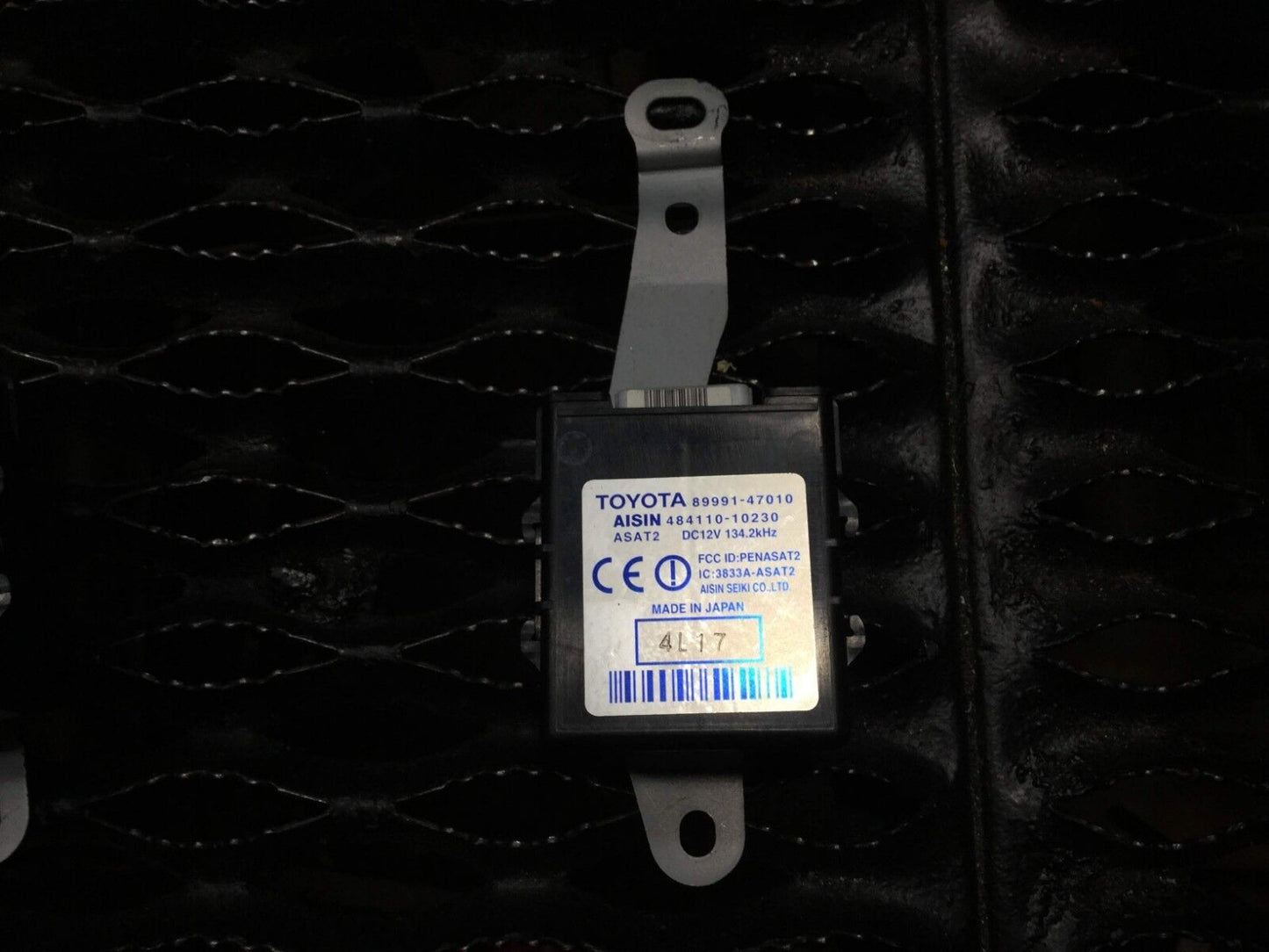 04 05 06 07 08 09 Toyota Prius Front Lh & Rh Indoor Oscillator Module 2pcs  OEM
