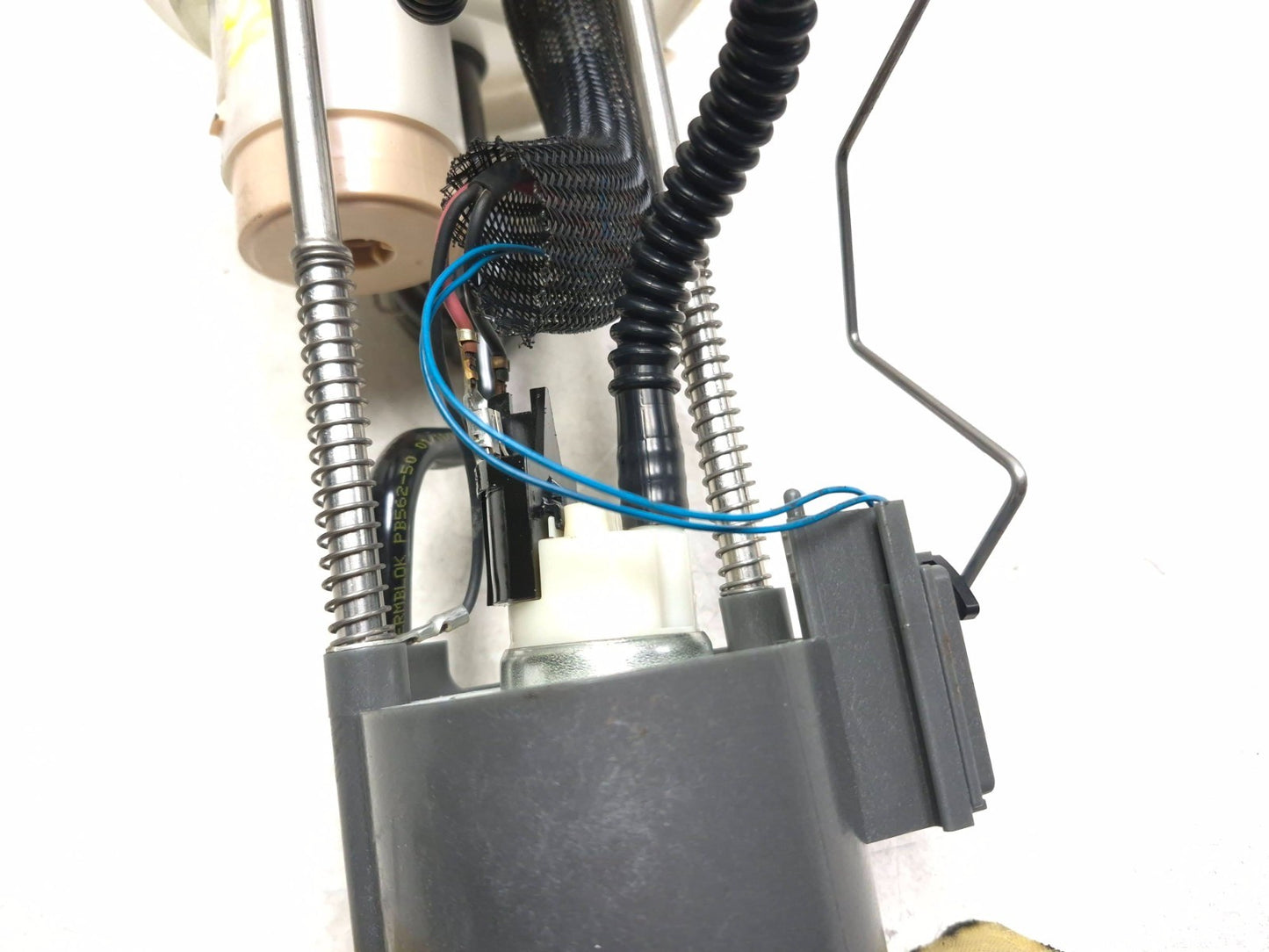 2008 Lincoln Navigator Fuel Pump OEM
