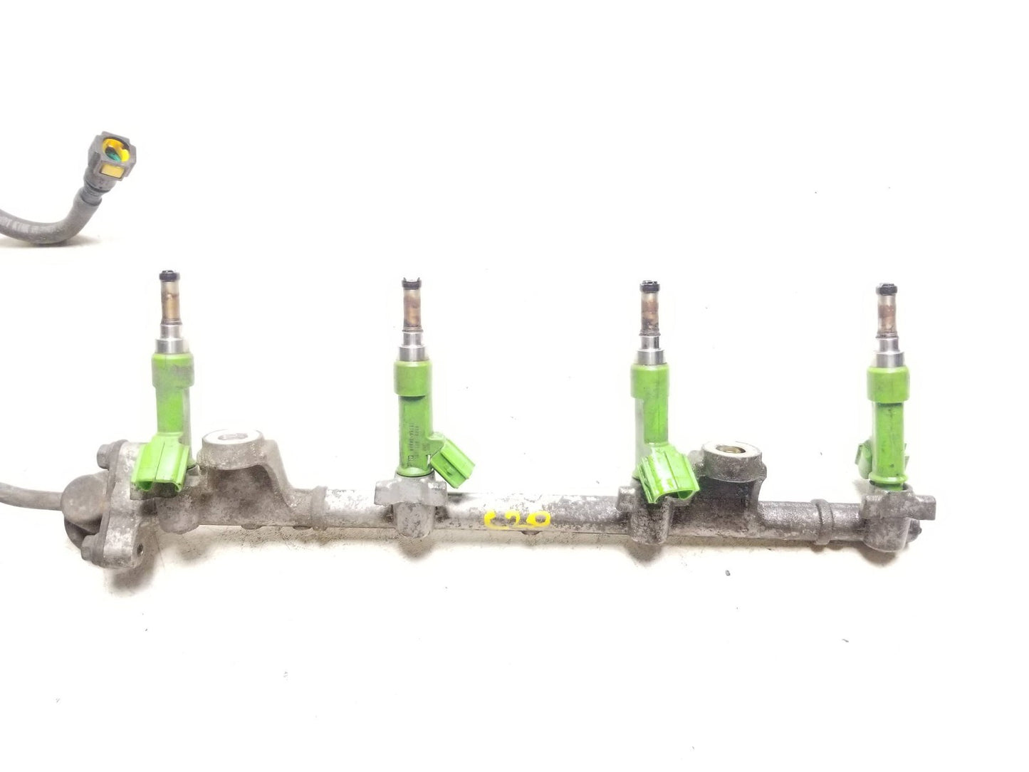 2011 Scion Tc Fuel Rail W/ Injectors 23250-36010 OEM
