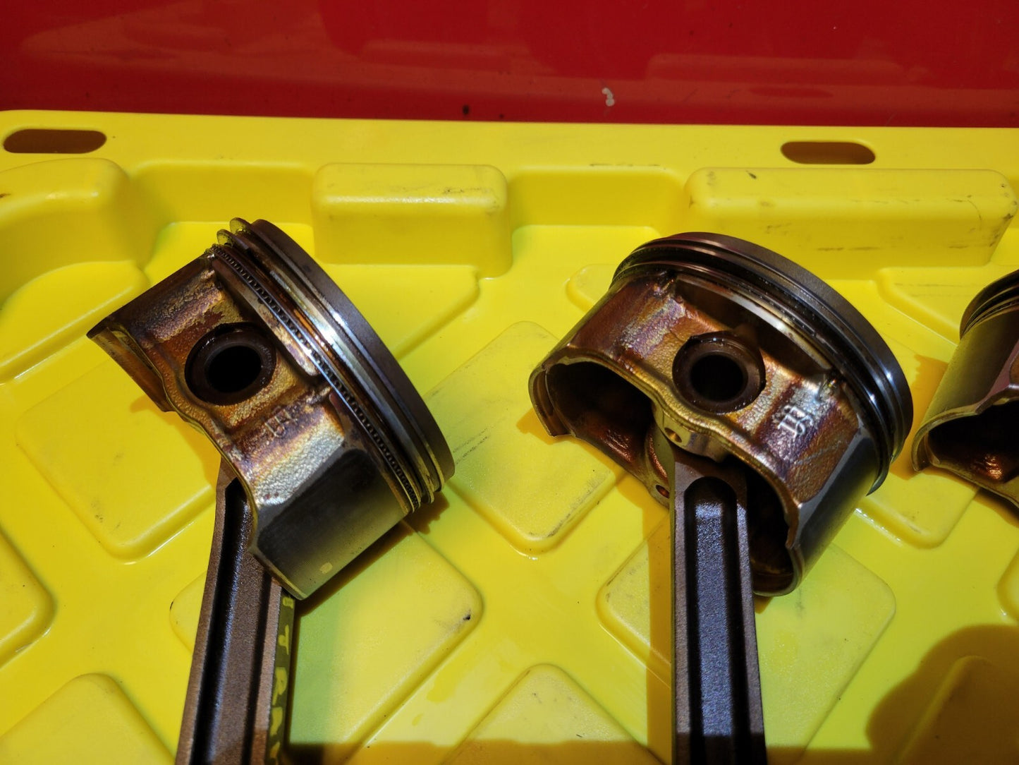 2011 Ford Transit Connect Piston W/ Connecting Rod 4pcs OEM
